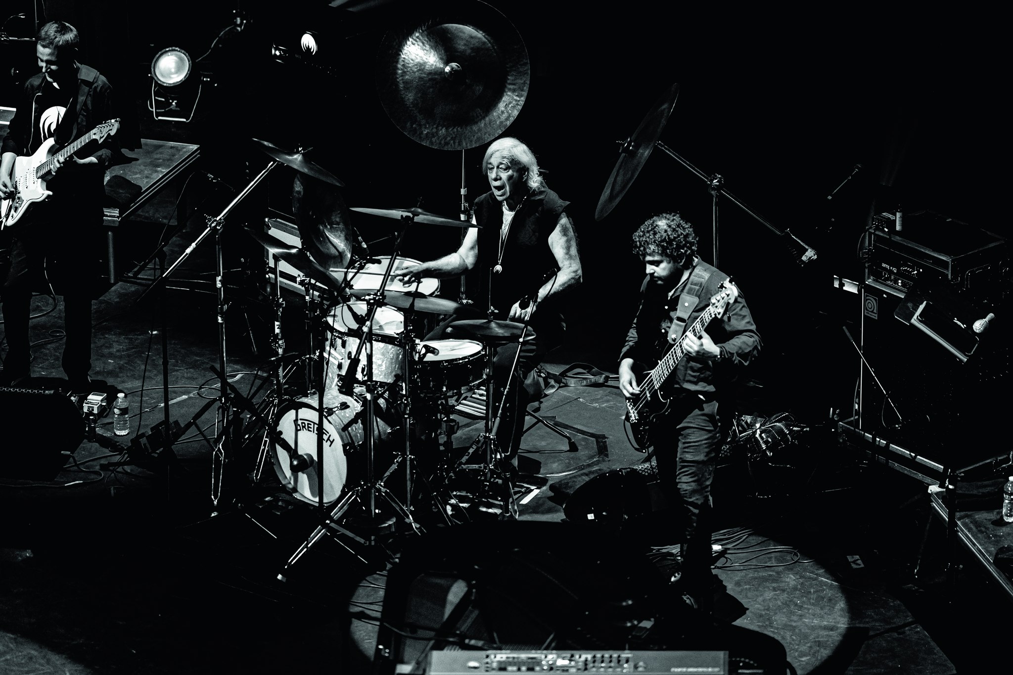 Magma2025-05-16LeGrandRexParisFrance (6).jpg